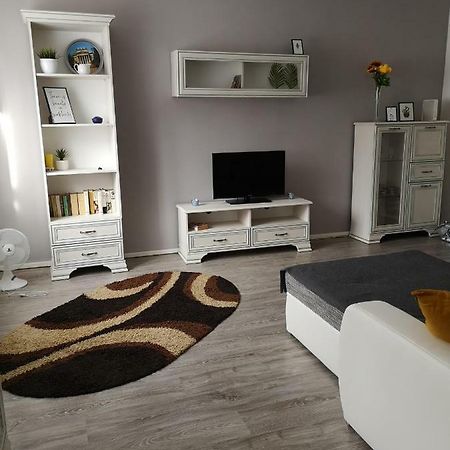 Dora Apartman Hotel Eger Kültér fotó