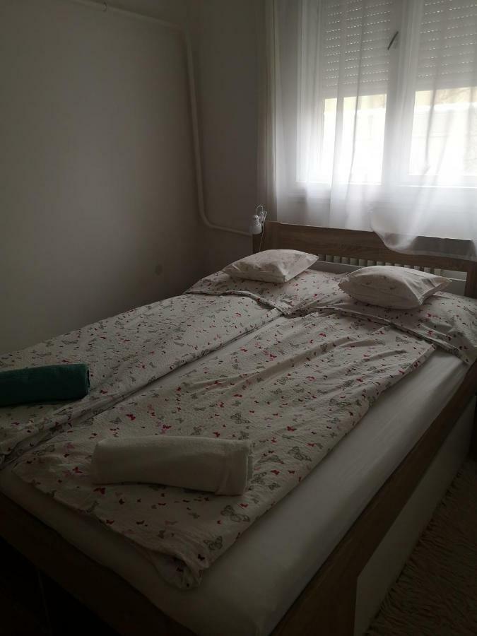 Dora Apartman Hotel Eger Kültér fotó