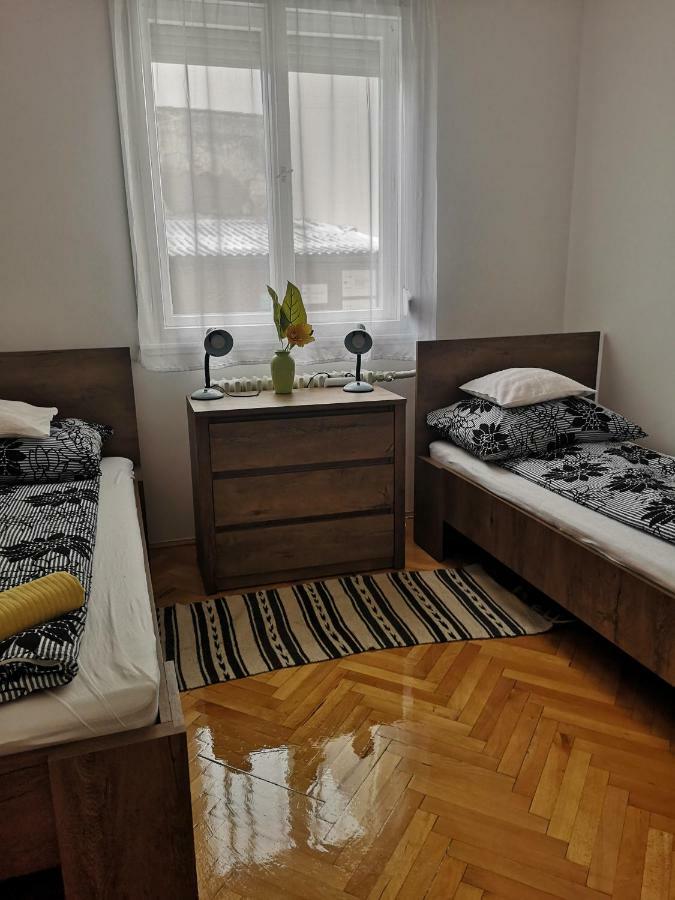 Dora Apartman Hotel Eger Kültér fotó